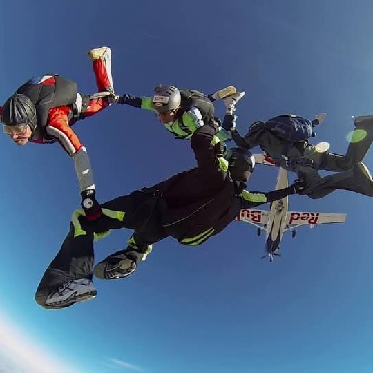 Salto deportivo en grupo